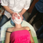 Смываем маску водой комнатной температуры